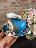 apgleznots porcelāna duo ar ziedu motīviem - piena krūze un apakštasīte (6844) - Image 3