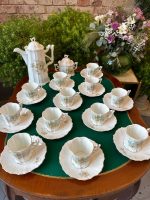 Antīka porcelāna tējas un kafijas tasīšu servīze 12 personām ar ābeļziedu dekoru (Antique Porcelain Tea & Coffee Cup Service for 12 Persons) (3833) - Image 4