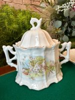 Antīka porcelāna tējas un kafijas tasīšu servīze 12 personām ar ābeļziedu dekoru (Antique Porcelain Tea & Coffee Cup Service for 12 Persons) (3833) - Image 20