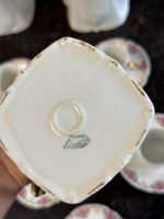 Limoges porcelāna kafijas servīze ar rožu vītni — Art Deco stilā (Limoges Porcelain Coffee Service with Rose Garland — Art Deco Style) (6878) - Image 16