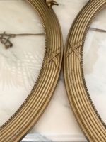 Zelta krāsas ovāli antīki koka rāmji ar bantes dekoru un stiklu — Pieejami 2gab. (antique french oval gilt wood frames) (4882) - Image 11