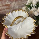 divdaļīgs porcelāna trauks, balts ar zelta detalizāciju (6243)