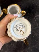 Zeltīta porcelāna kafijas servīze divām personām, "Les Perles" — Luija XV stilā (Gilt Porcelain Coffee Service for Two, "Les Perles" — Louis XV Style) (6897) - Image 17