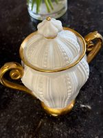 Zeltīta porcelāna kafijas servīze divām personām, "Les Perles" — Luija XV stilā (Gilt Porcelain Coffee Service for Two, "Les Perles" — Louis XV Style) (6897) - Image 12