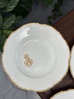 Porcelāna Zupas Šķīvji ar Zelta Krāsas Iniciāļiem un Maliņu (4221) - Image 3