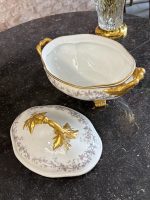 izsmalcināta porcelāna terīne ar ļoti bagātīgu zeltījumu, vidēji liela izmēra (7219) - Image 11