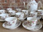 Antīka porcelāna tējas un kafijas servīze 16 personām ar divu veidu tasītēm (Antiquarian Porcelain Tea & Coffee Service for 16 Persons) (5603) - Image 5