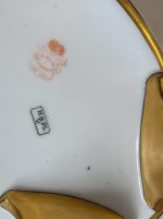 izsmalcināta porcelāna terīne ar ļoti bagātīgu zeltījumu, vidēji liela izmēra (7219) - Image 15