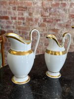 6 priekšmetu porcelāna komplekts ar zelta krāsas detalizāciju, 2 kafijas/tējas kannas, 2gab piena krūzes, mērces trauks un neliels trauciņš (7218) - Image 5