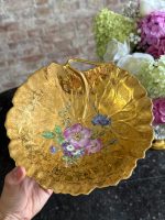"Limoge" porcelāna trauciņš, izliekta bļodiņa zelta krāsā ar ziedu motīvu (7186) - Image 4