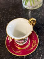 izsmalcināta porcelāna krūzīte un apakštasīte (6884) - Image 7