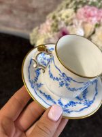 Antīka franču porcelāna tasīte ar apakštasīti — Luija XVI stilā (Antique French Porcelain Cup and Saucer in Louis XVI Style) (6889) - Image 4