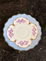 izsmalcināta porcelāna krūzīte un apakštasīte (6890) - Image 8