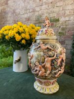 Vāze Capodimonte Italy, ļoti smaga, vidēja izmēra (2730)
