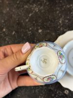 izsmalcināta porcelāna krūzīte un apakštasīte (6890) - Image 10