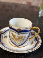 izsmalcināta porcelāna krūzīte un apakštasīte (6891) - Image 6