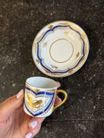 izsmalcināta porcelāna krūzīte un apakštasīte (6891) - Image 3