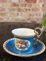 Antīka porcelāna krūzīte ar apakštasīti — Sevras stilā (Antique Blue Porcelain Cup and Saucer in Sèvres Style) (6883) - Image 3