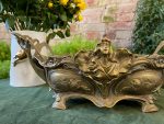 Bronzas Jardinière ar Femme-Fleur un Maskaroniem — Jūgendstils, Francija/Beļģija, ap 1895.–1910. (27230) - Image 3