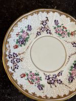 Antīka porcelāna krūzīte ar ģerboni un reljefa dekoru (Antique Armorial Cup & Saucer) (6893) - Image 10
