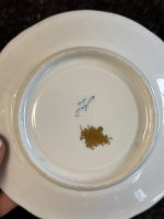 Antīka porcelāna krūzīte ar ģerboni un reljefa dekoru (Antique Armorial Cup & Saucer) (6893) - Image 12