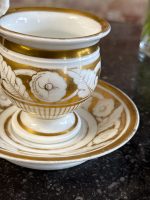 Antīka porcelāna krūzīte ar apakštasīti — Vieux Paris (Antique Porcelain Cup and Saucer) (6894) - Image 4