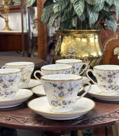 Lielas porcelāna krūzes, pieejamas 6 gab. (4391)