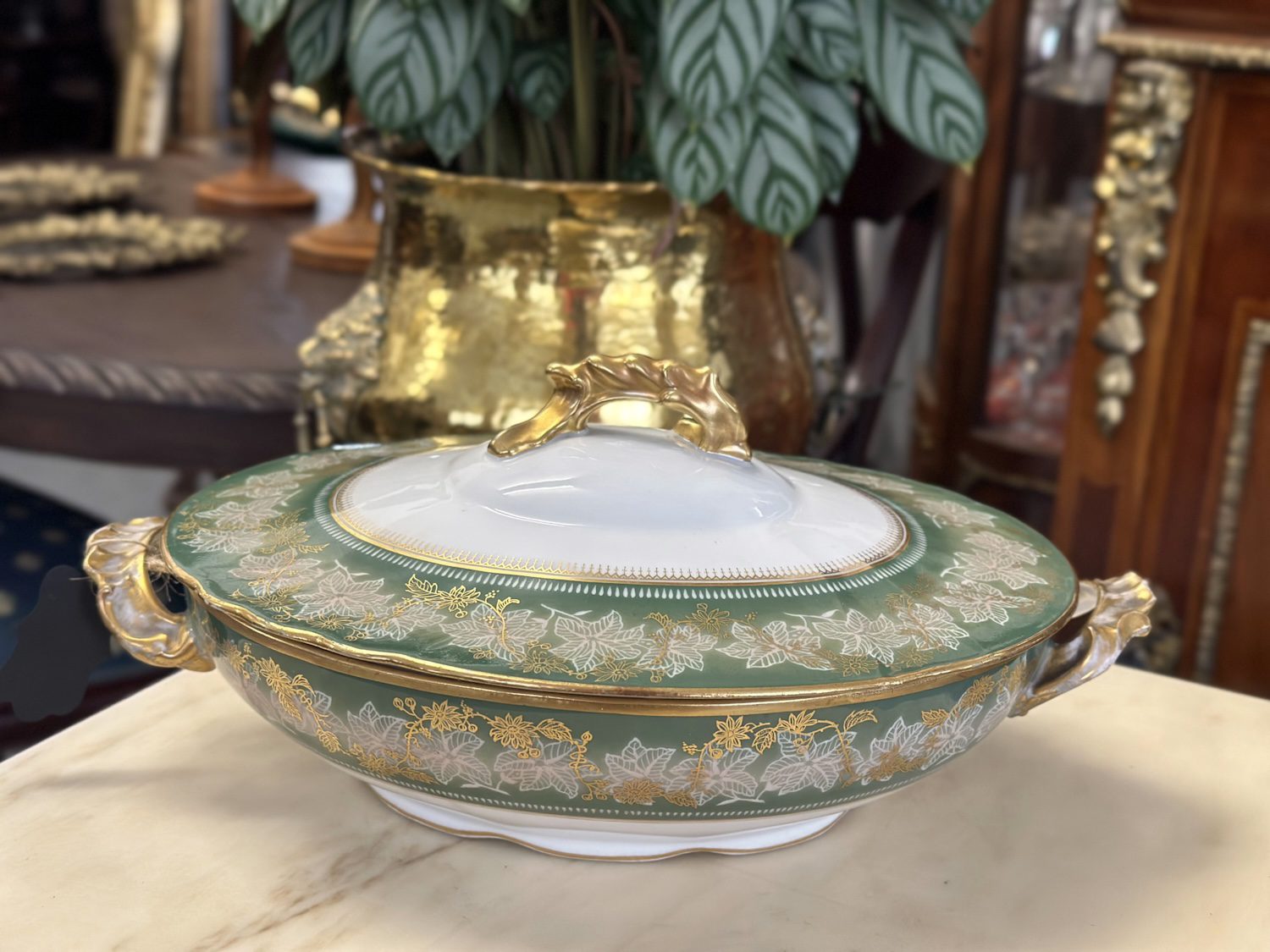 Small Tureen with Lid, Green, Gold, White Color (4390) - Image 1
