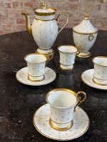 Antīka porcelāna servīze 5 personām, baltā krāsā ar zelta krāsas detalizāciju — Vieux Paris (Antique vieux paris porcelain service in Empire style) (6911) - Image 4