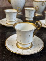 Antīka porcelāna servīze 5 personām, baltā krāsā ar zelta krāsas detalizāciju — Vieux Paris (Antique vieux paris porcelain service in Empire style) (6911) - Image 5
