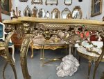 Antīka bronzas konsole ar oniksa virsmu — Luija XV rokoko stilā (Antique Bronze Console Table in Louis XV Rococo Style) (4857) - Image 4