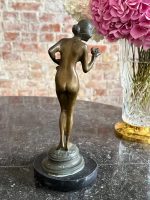 Woman's figure with stone base, heavy, small size (7134) - Image 8