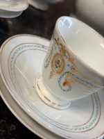 Antīka porcelāna tējas un kafijas servīze 7 personām ar zeltījumu — historisma stilā (Antique Porcelain Tea and Coffee Set for 7 Persons in Historicist Style) (6915) - Image 12