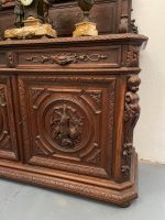 Monumental Oak Sideboard with Figural Carvings – Female Figures, Angels, Animals—Neo-Renaissance, Belgium, 19th Century - Image 6
