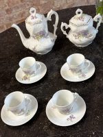 Porcelāna tējas servīze ar violetiem ziediem — Historisms (Porcelain Tea Service with Violet Flowers in Historism Style) (6921) - Image 3