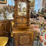 Rokoko Revival kommode med udskåret spejl – Louis XV stil, Frankrig, ca.