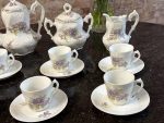 Porcelāna tējas servīze ar violetiem ziediem — Historisms (Porcelain Tea Service with Violet Flowers in Historism Style) (6921) - Image 2