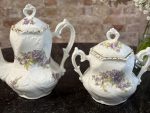 Porcelāna tējas servīze ar violetiem ziediem — Historisms (Porcelain Tea Service with Violet Flowers in Historism Style) (6921) - Image 9