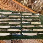 Service de table, 14 couteaux