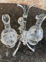 Antīks stikla un Britānijas metāla menāžas komplekts eļļai un etiķim — secesijas stilā (Antique Glass and Britannia Metal Cruet Set for Oil and Vinegar in Art Nouveau Style) (6912) - Image 9
