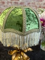 Zeltīta metāla galda lampa ar zaļu kupolu — Jūgendstilā (Gilt Metal Table Lamp with Green Shade in Art Nouveau Style) (6923) - Image 9