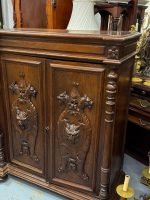 Cabinet en chêne sculpté de chimères, style Henri II, vers 1860-1890 – Image 4