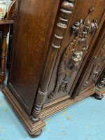 Cabinet en chêne sculpté de chimères, style Henri II, vers 1860-1890 – Image 6