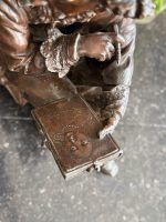 Antik metallfigur – Peter Paul Rubens med skissbok eller bok - Bild 8