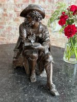 Antik metallfigur – Peter Paul Rubens med skissbok eller bok - Bild 2