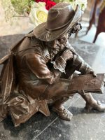 Antik metallfigur – Peter Paul Rubens med skissbok eller bok - Bild 11