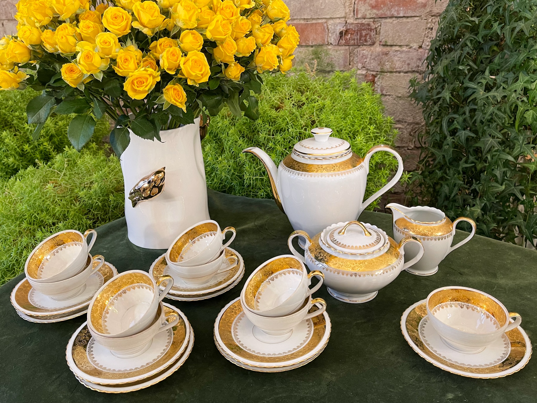 IMG_7105 ADP France genuine porcelain de luxe tea coffee set white with rich gold pattern