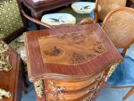Antik mahogny semainier med intarsia och bronsapplikationer – Louis XV-stil (6632) - Bild 10