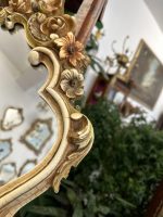 Spogulis un konsole ar ziedu rokaja rāmi — Neorokoko stilā (Rococo Revival Mirror and Console Set with Ornate Floral Frame) (4234) - Image 7