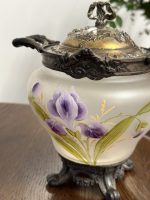 Antīks apgleznots cukurtrauks ar īrisu motīviem — Jūgendstils (Antique Hand-Painted Iris Sugar Bowl) (5245) - Image 7